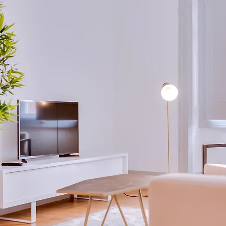 Poiais By Inside Out Apartment