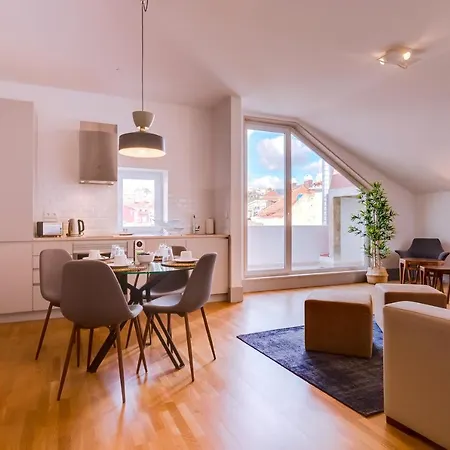 Apartment Poiais By Inside Out